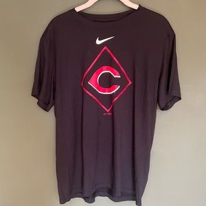 NIKE - men’s black Cincinnati Reds dri-fit tee, size L, in perfect condition